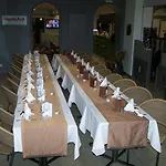 Les Commercants Hotel