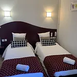 Les Commercants Hotel