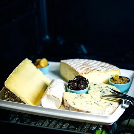 Hotel Les Commercants 2*