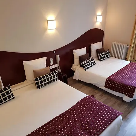 Les Commercants מלון 2*