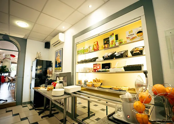 فندق Les Commercants كليرمونت-فيراند