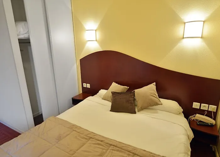 雷康梅尔坎酒店 克莱蒙费朗