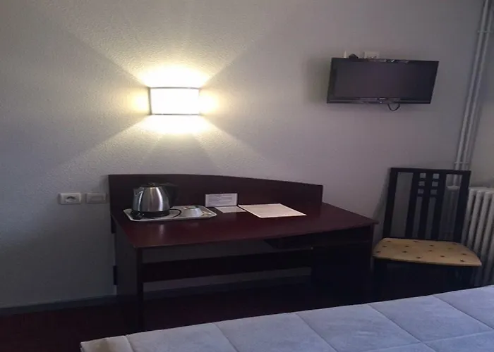 فندق Les Commercants 2*